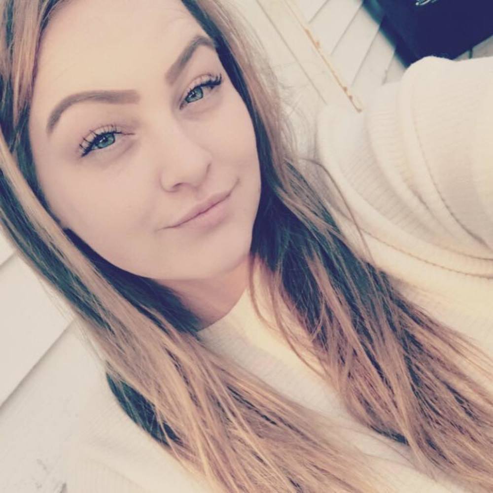 Meet your Posher, April
